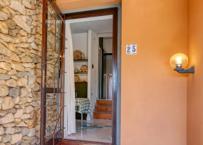 ヴィラ Villino Mimma Campu Longu